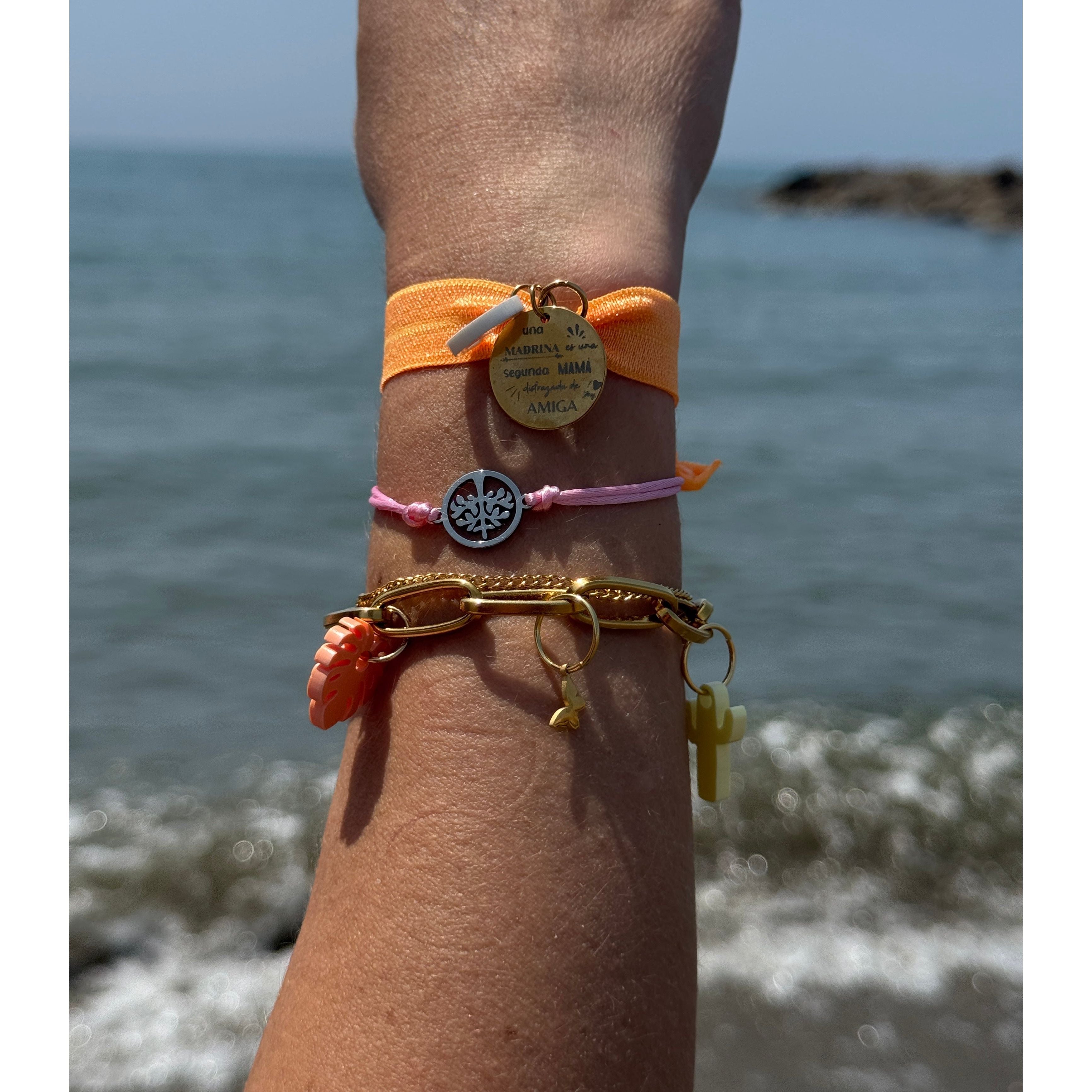 Pulsera Milos-Pulseras TaRo Joyas de metacrilato ligero con colores veraniegos, colección Sol y Brilli, accesorios originales y divertidos para completar tu look de día o fin de semana.