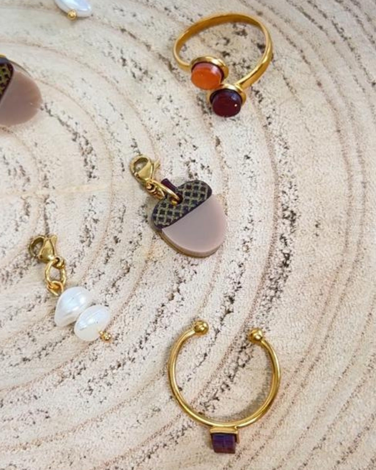 Charm Bellota 🌰✨