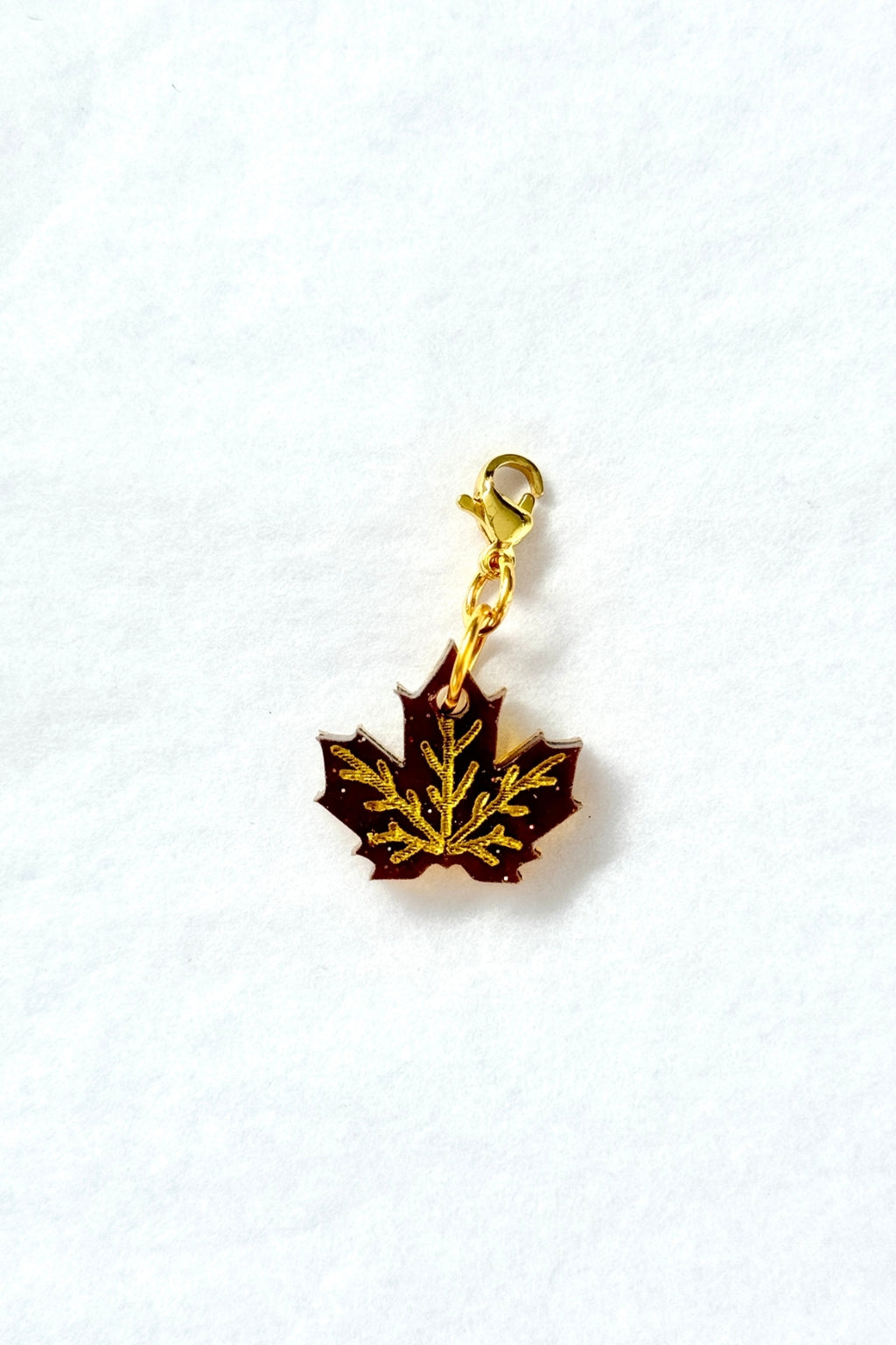 Charm Hoja Misteriosa 🍂✨