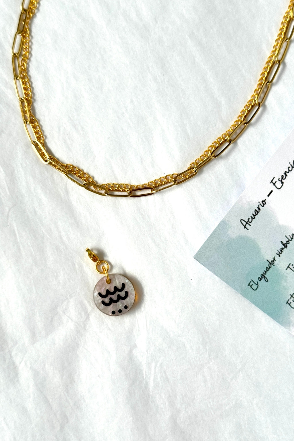 ♒ Acuario – Mente libre