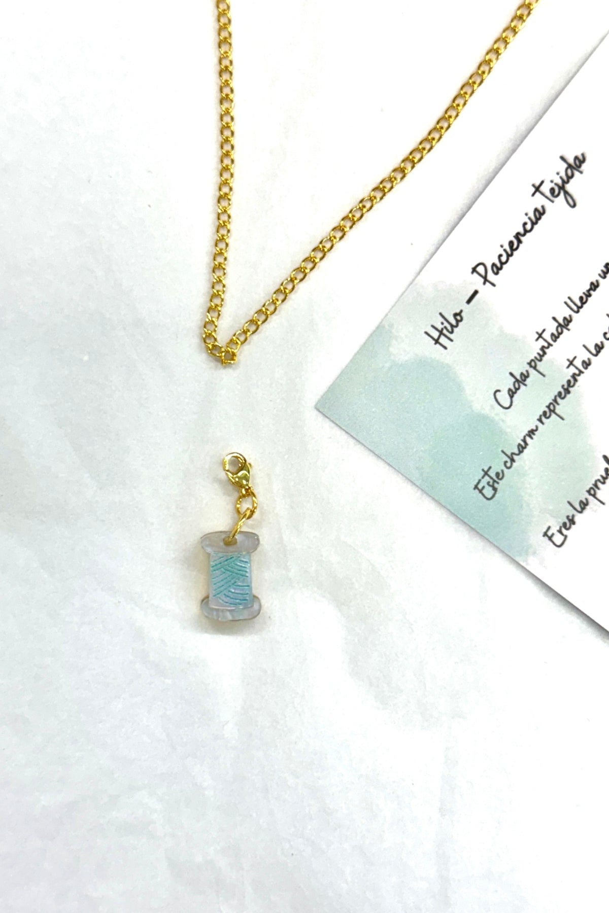 🧵 Hilo – Paciencia tejida