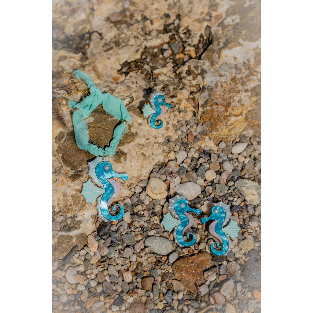 Pendientes Caballito burbujitas-Pendientes TaRo Joyas de metacrilato ligero con diseños inspirados en el mar y la playa, colección Sol y Brilli, accesorios alegres y originales para brillar en verano.