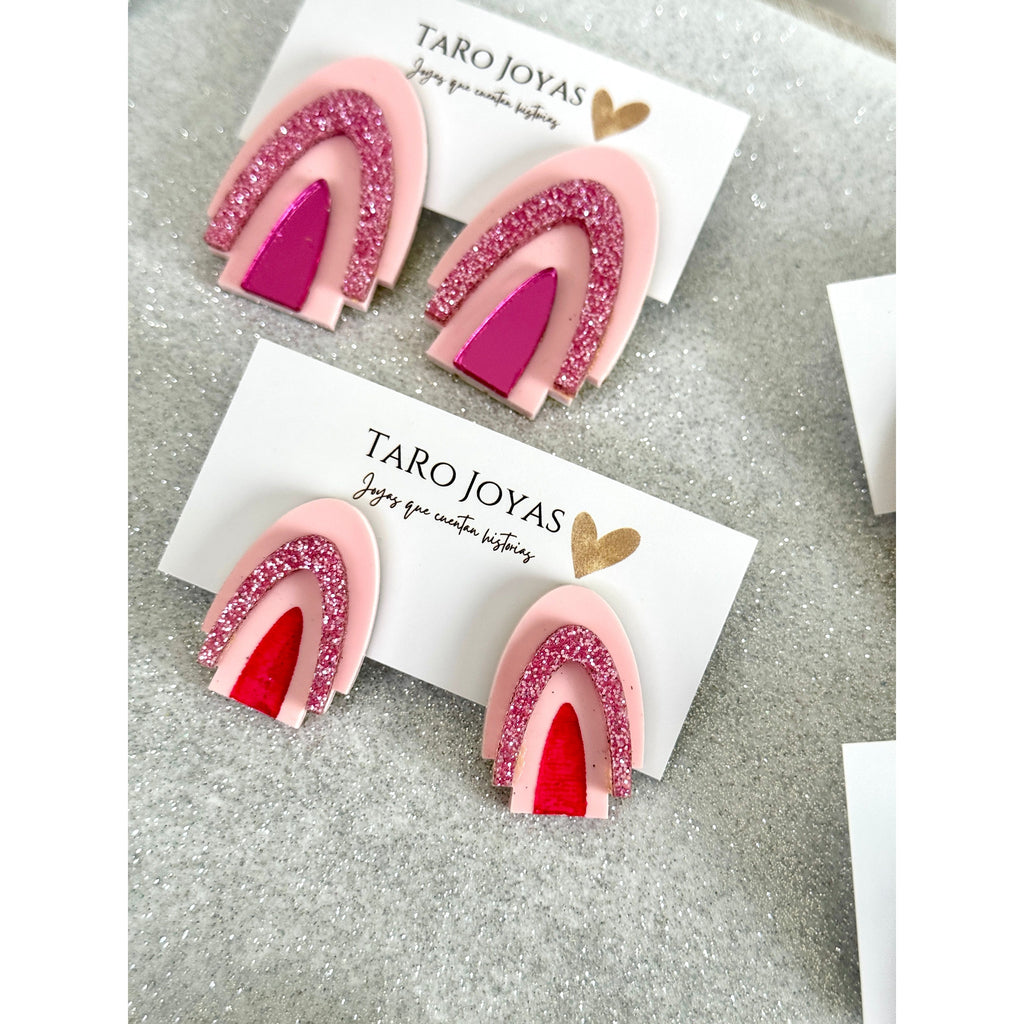 Pendientes TaRo Joyas de metacrilato ligero con colores vibrantes, colección Ataraxia, accesorios únicos y originales para elevar tu look de fin de semana o diario.