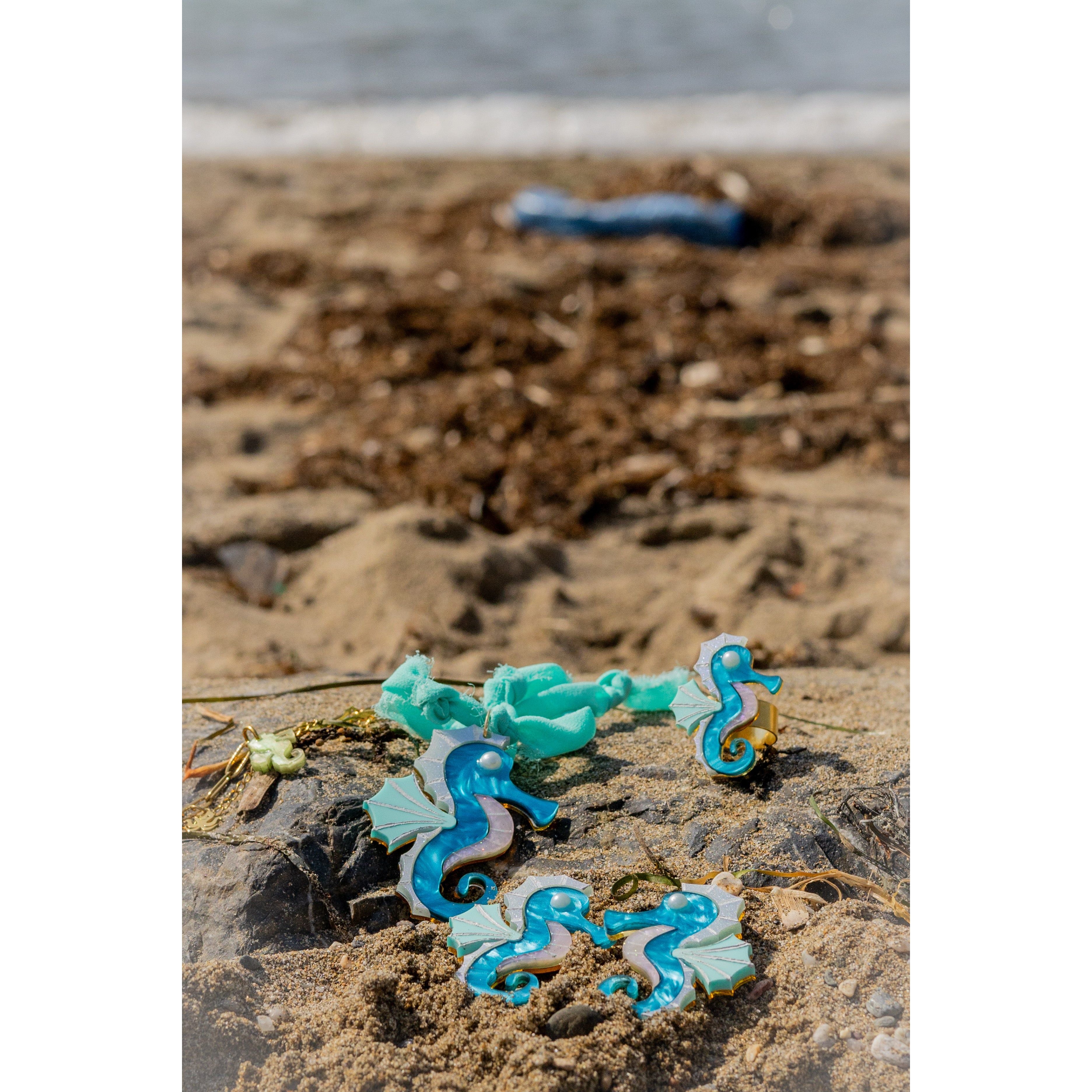 Anillo Caballito Burbujitas-Anillos de metacrilato ligero con diseños coloridos inspirados en el mar, colección Sol y Brilli de TaRo Joyas, accesorios divertidos y originales para cualquier look.