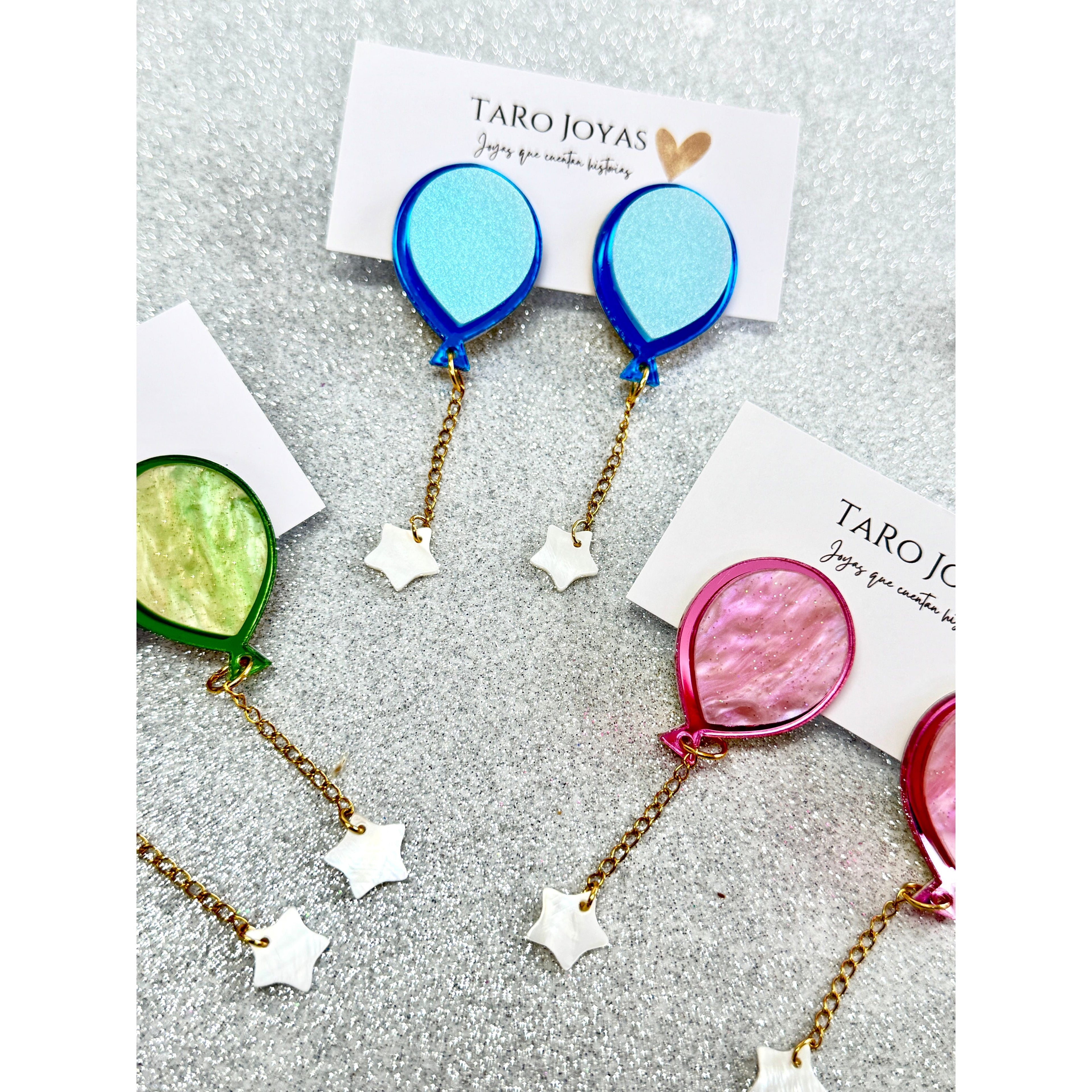 Pendientes de metacrilato ligero con diseño de globo de colores, colección Bonhomía de TaRo Joyas, perfectos para un estilo divertido y colorido.