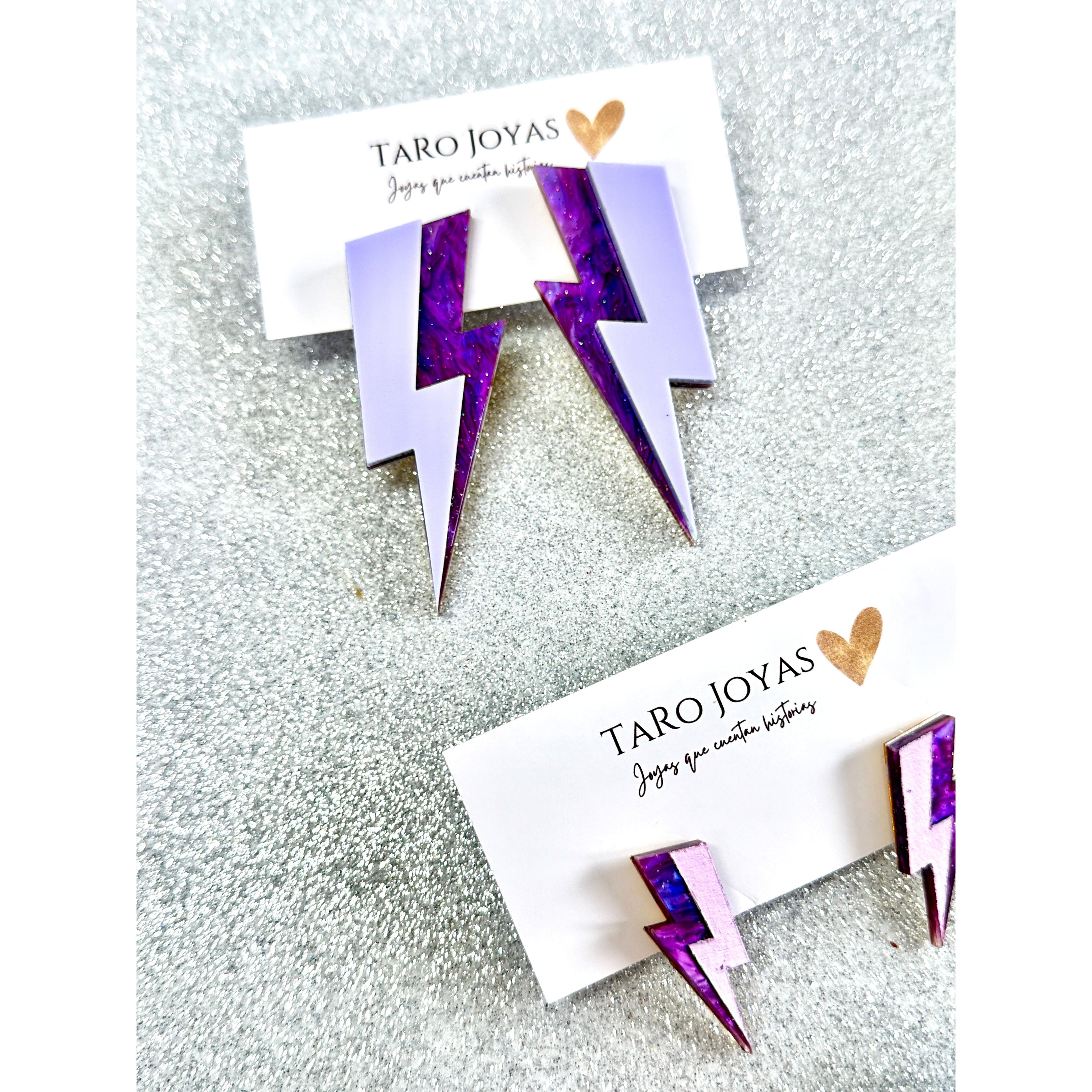 Pendientes TaRo Joyas de metacrilato ligero con colores vibrantes, colección Ataraxia, accesorios únicos y originales para elevar tu look de fin de semana o diario.